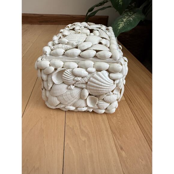Handcrafted Sea Shell Trinket Jewelry Box - Picture 6 of 8